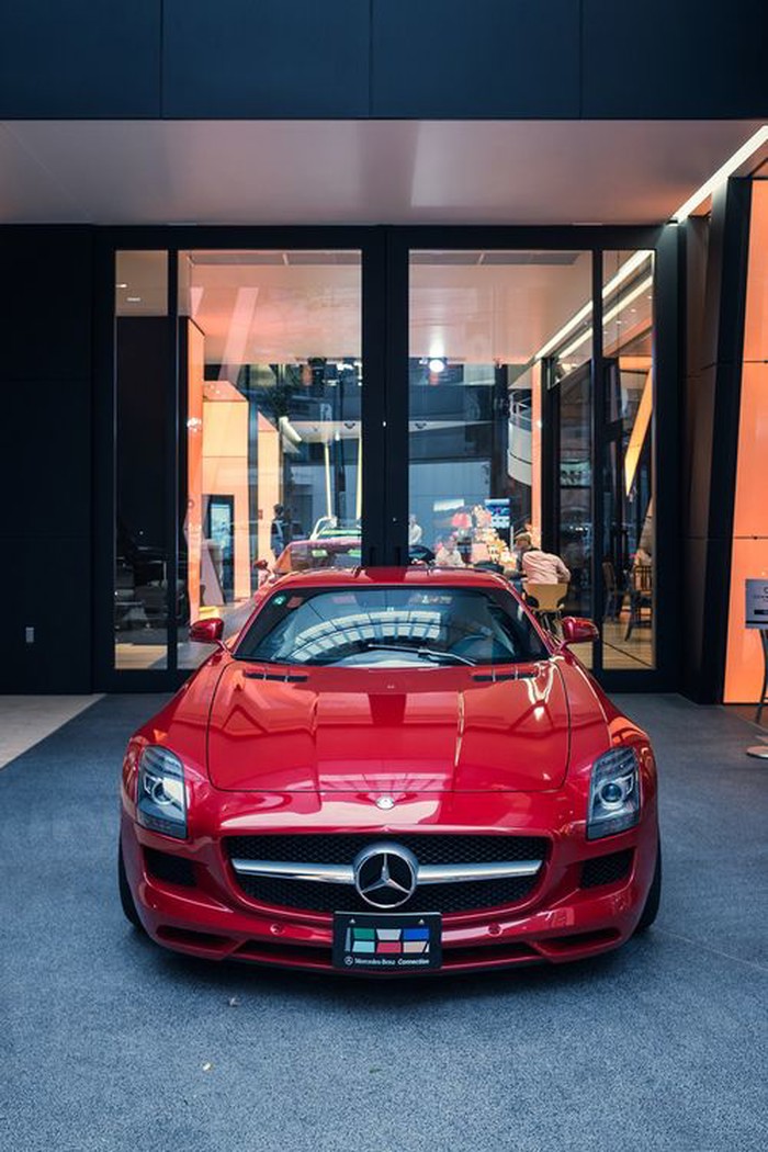 Awesome Mercedes.