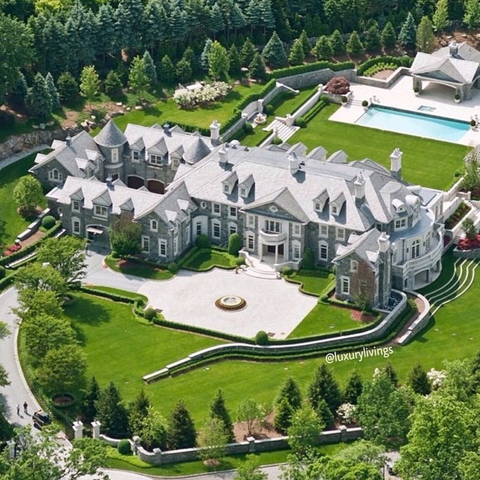 Amazing mansion.