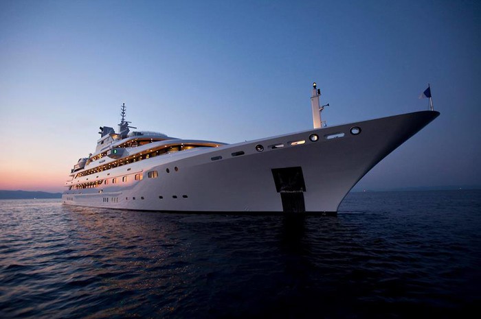Amazing Omega yacht
