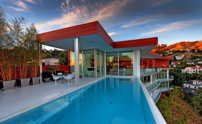Hollywood Hills Bachelor Pad