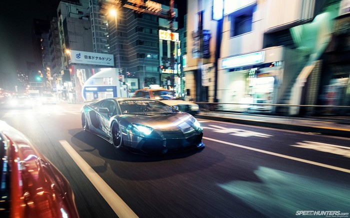 Lamborghini Aventador.