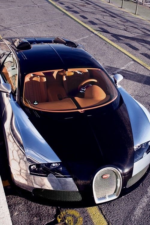 Beautiful Bugatti Veyron.