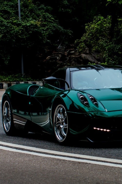 Awesome Pagani Huayra 
