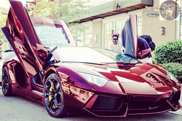 Lamborghini Aventador.