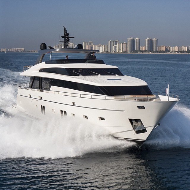 San Lorenzo yacht.