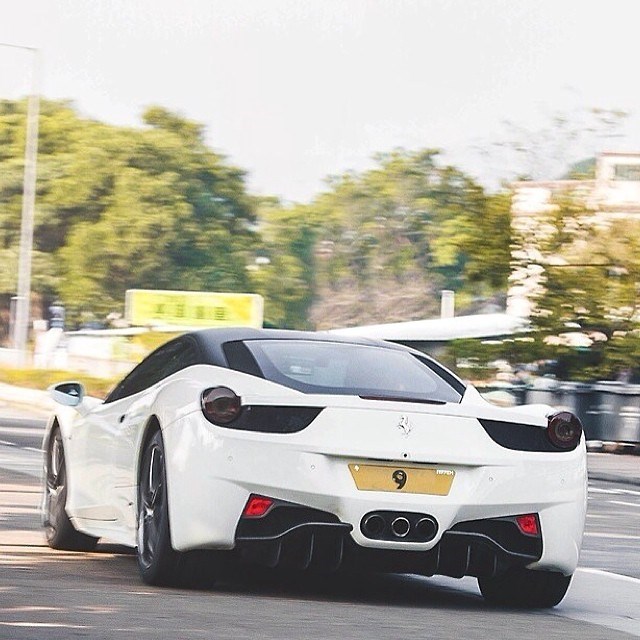 Ferrari 458.