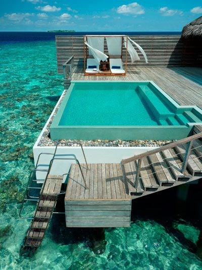 Dusit Thani Hotel, Maldives