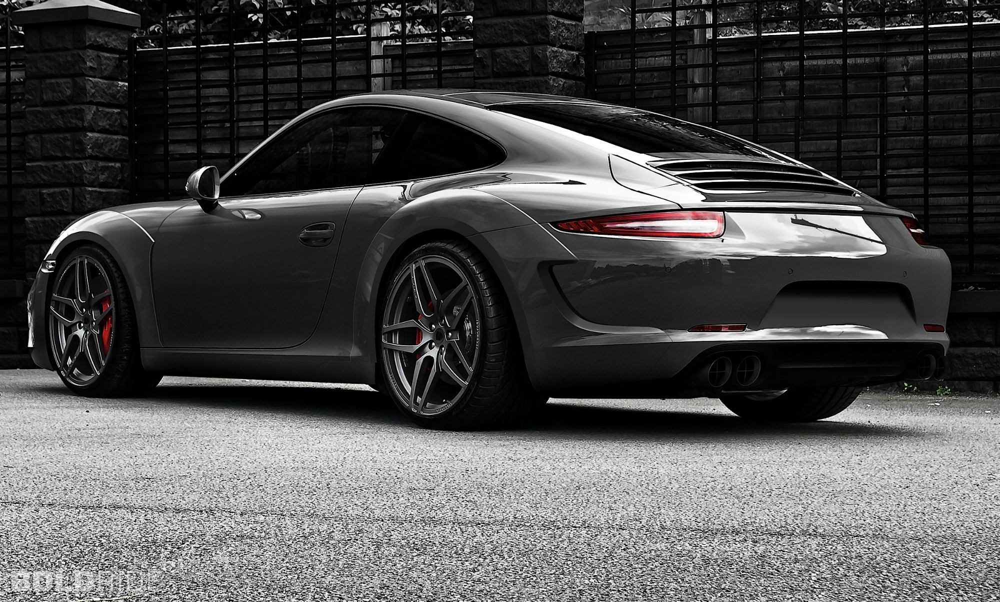 Kahn Design Porsche 991.