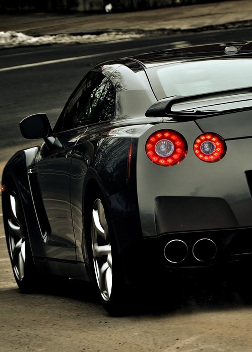 Nissan GTR