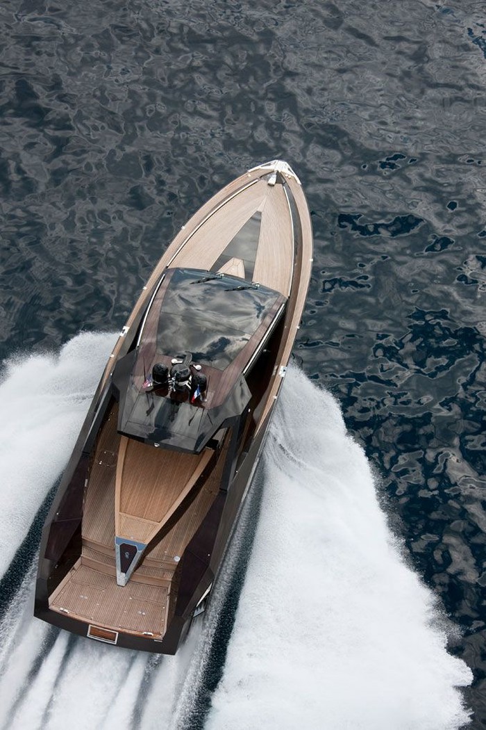 Hedonist yacht by Art of Kinetik.
