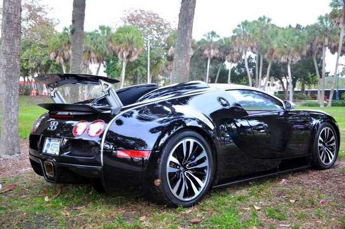 Bugatti Veyron 16.4.