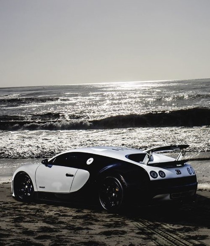 Bugatti Veyron.