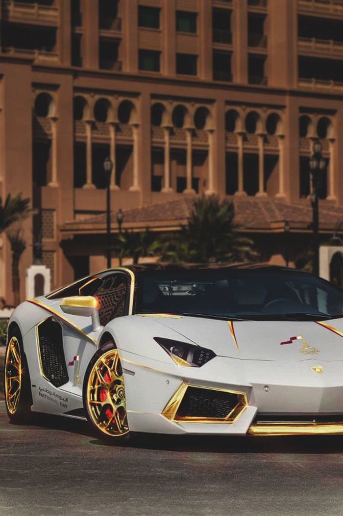 Lamborghini Aventador.