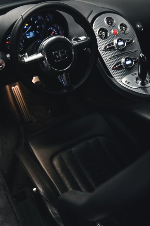 Bugatti Veyron interior.