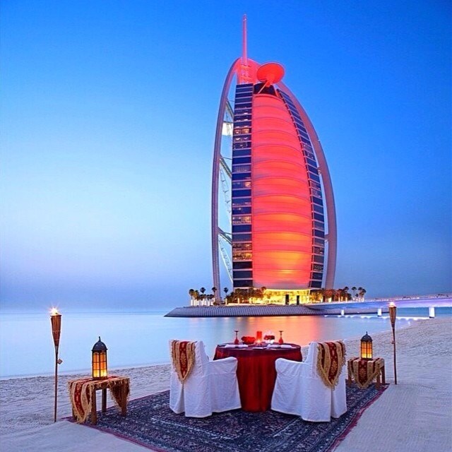 Romantic dinner in Dubai.