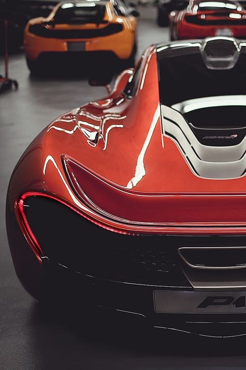 McLaren P1.