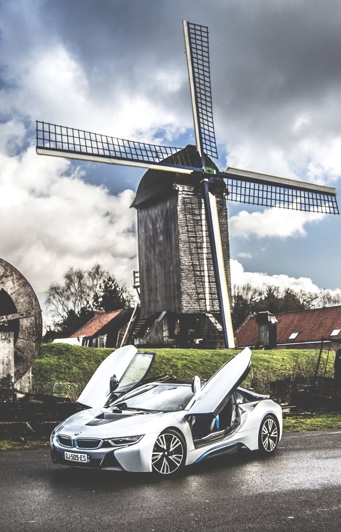 BMW i8.