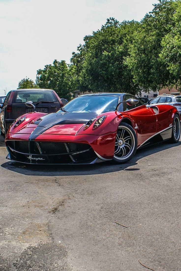 Pagani Huayra.