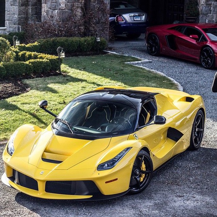 LaFerrari.
