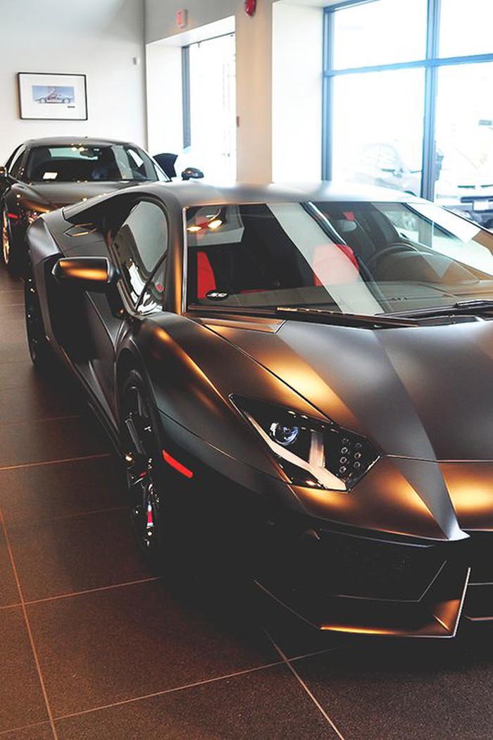 Lamborghini Aventador.