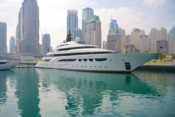 Luxurious lifestyle in Dubai.