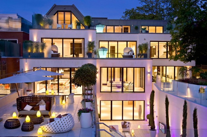 Amazing luxury mansion in London by Harrison Varma