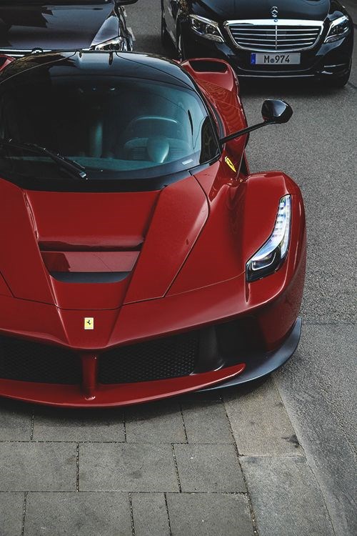 Ferrari LaFerrari.