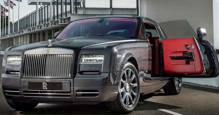 Rolls-Royce Phantom Coupe Chicane.
