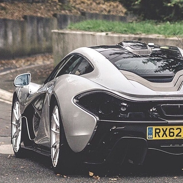 McLaren P1.