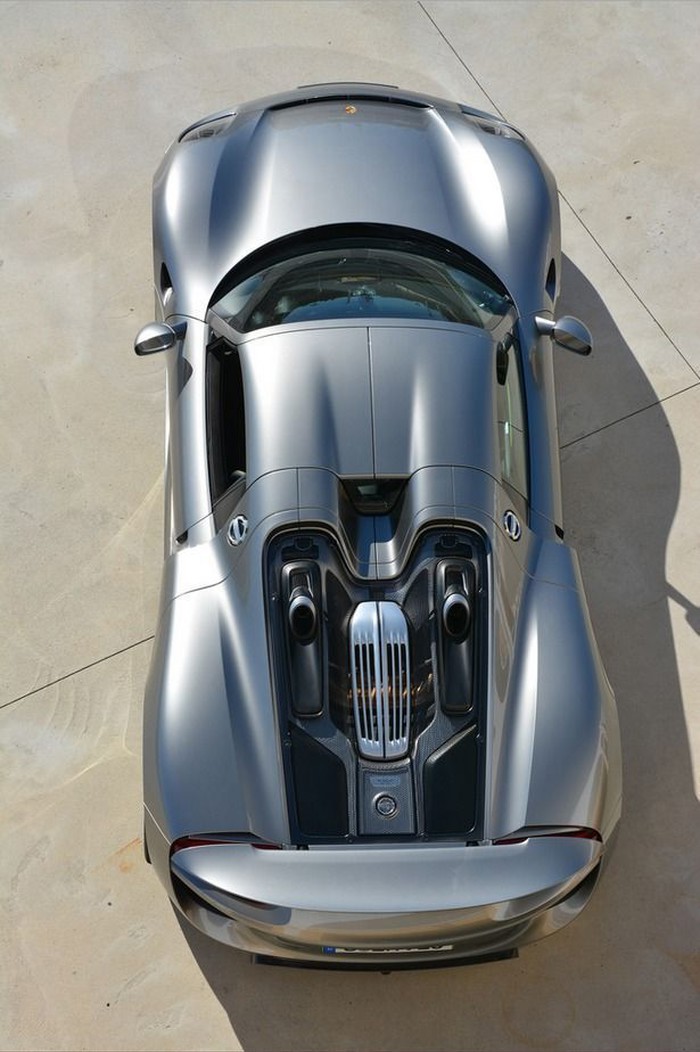 Porsche 918 Spyder.