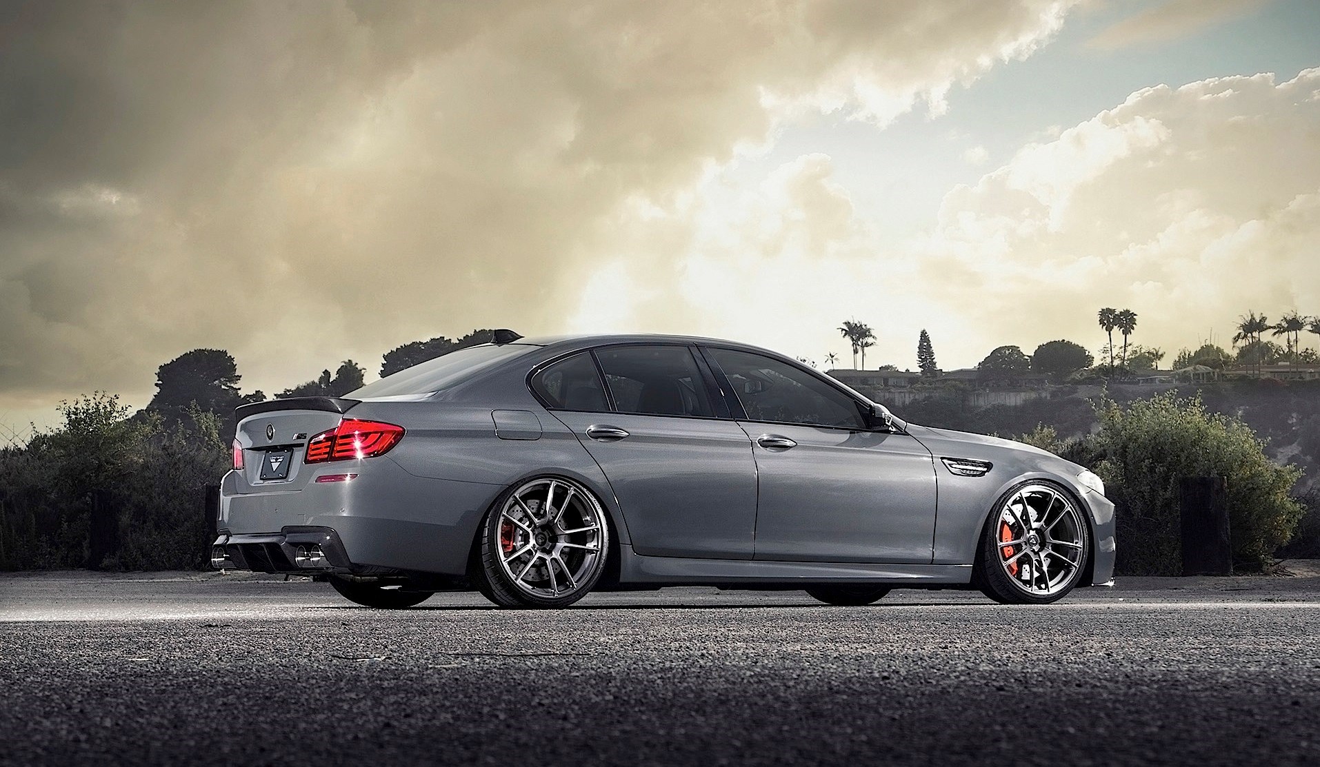 Vorsteiner BMW M5.