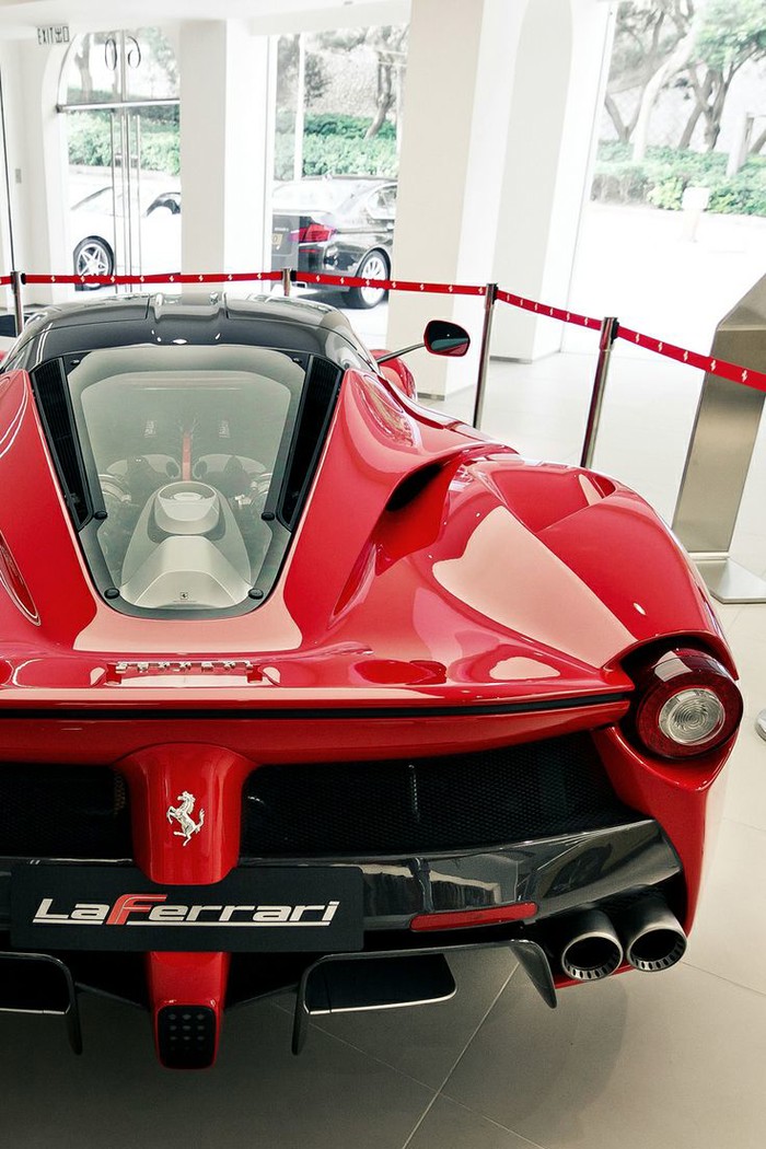 La Ferrari.