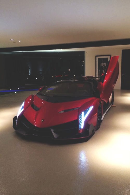 Lamborghini Veneno.