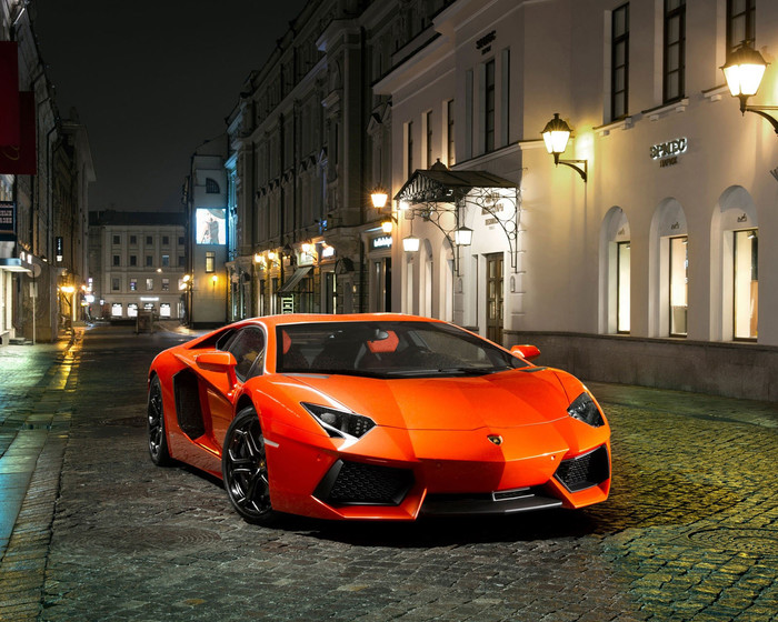 Lamborghini Aventador