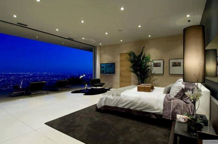 Bedroom with an amazing view.