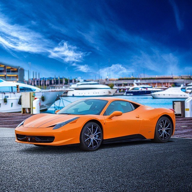Orange Ferrari 458 Italia.