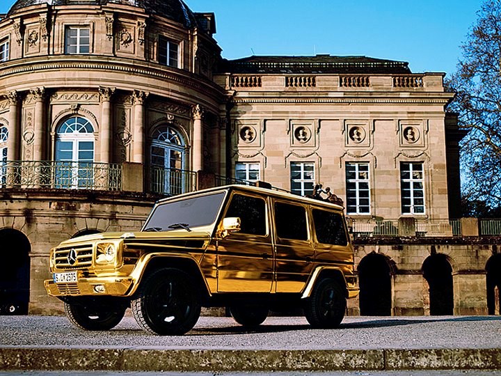 Gold Mercedes-Benz G-class.