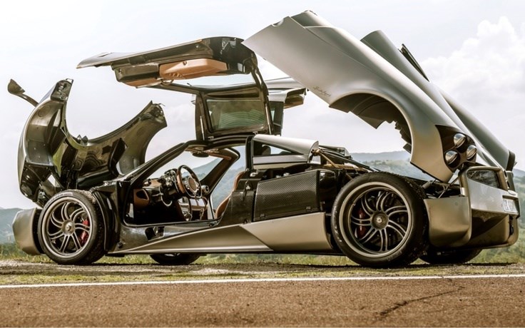 Transformer? No, it's just an amazing Pagani Huayra.