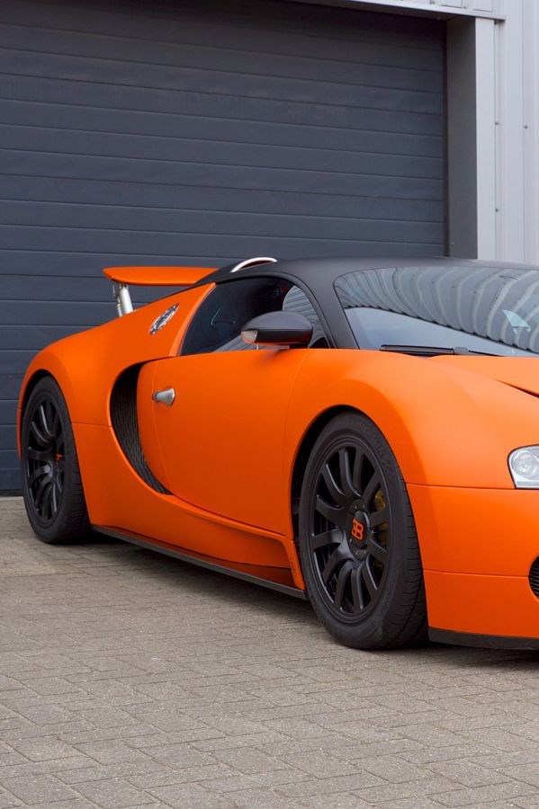 Badass Bugatti Veyron.