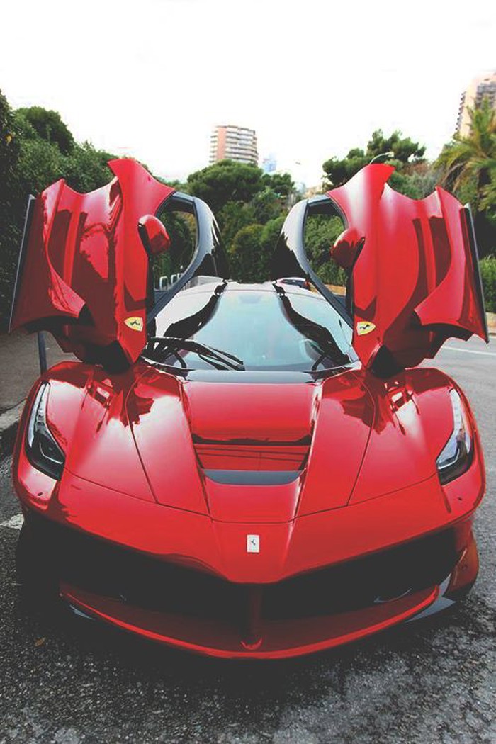 Ferrari La Ferrari.
