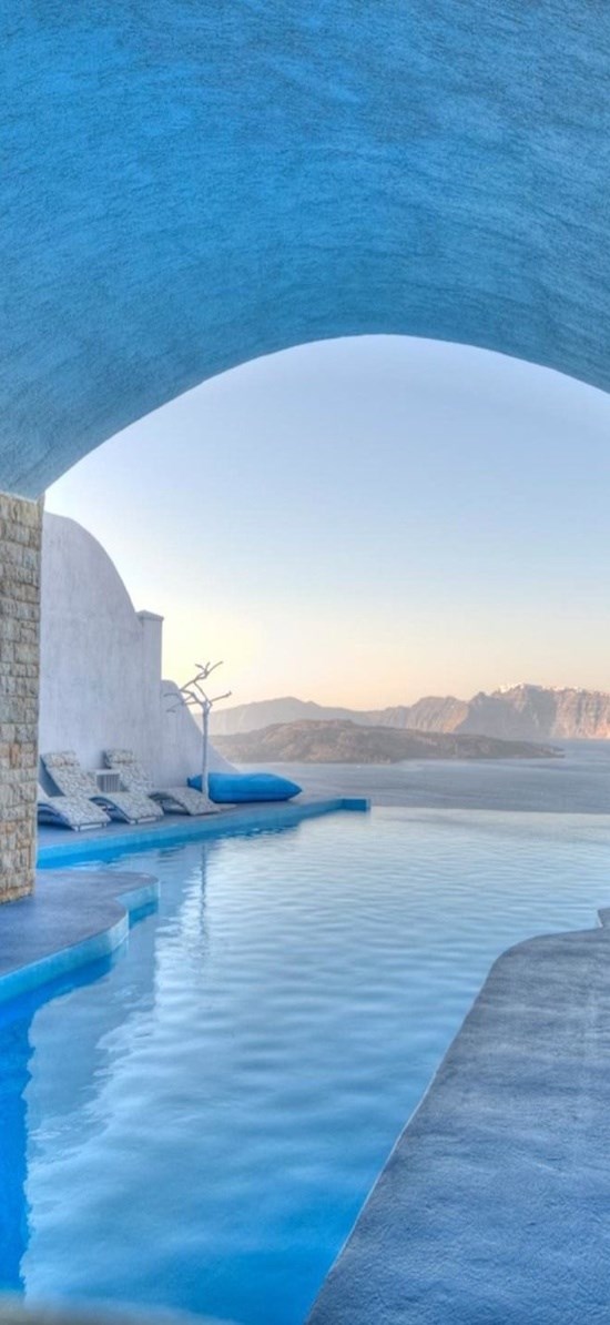 Astarte Suites Santorini.
