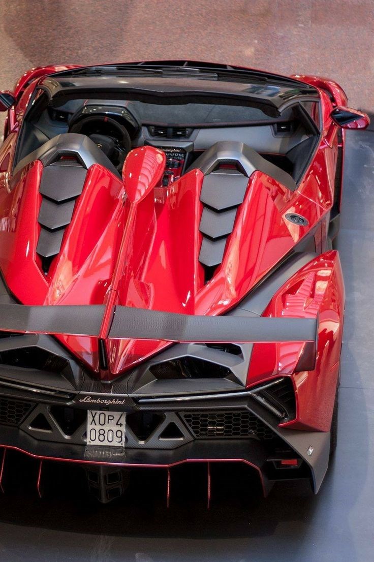 Lamborghini Veneno.