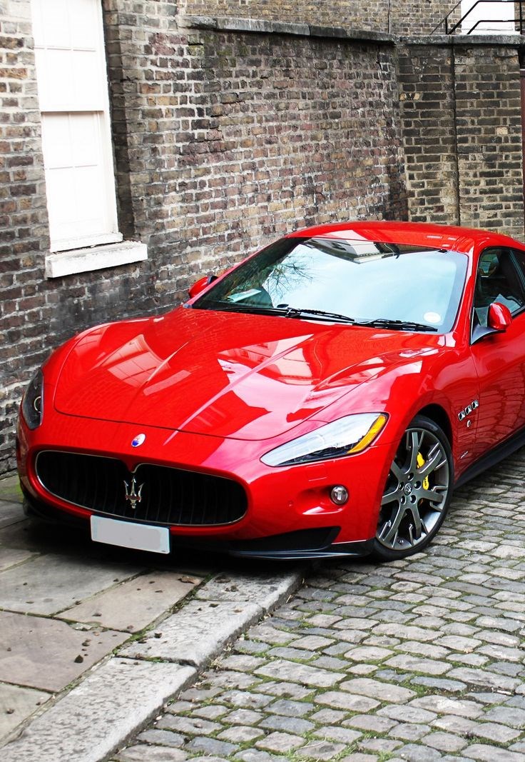 Maserati Gran Turismo.