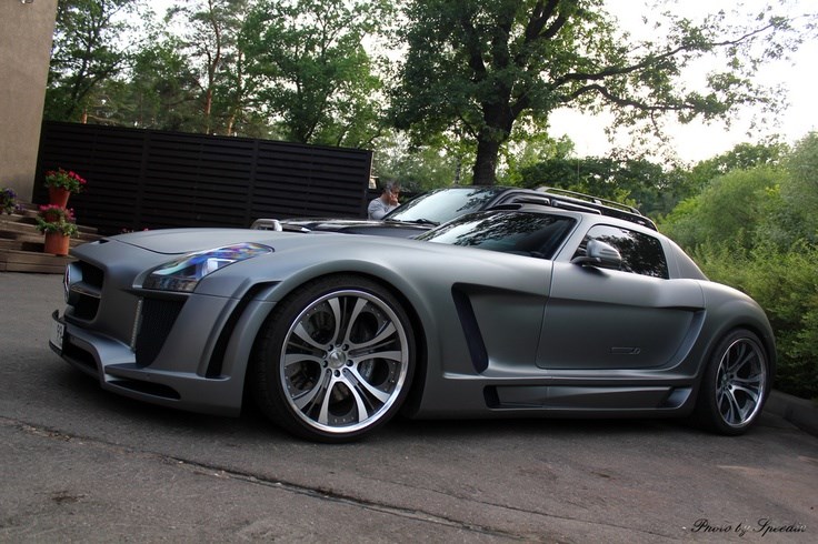 Mercedes-Benz SLS AMG.