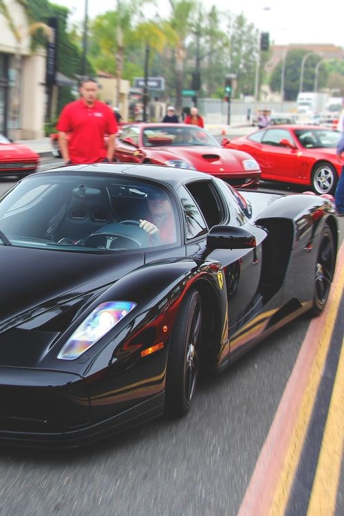 Ferrari Enzo.