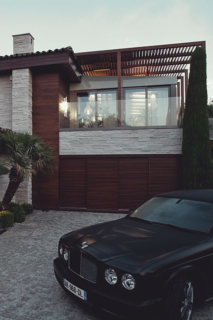 Bentley Brooklands.