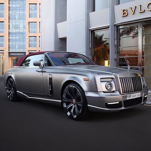 Classy Rolls-Royce.