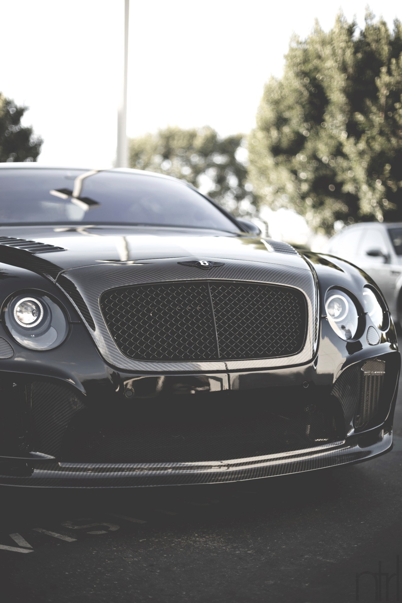 Classiest car ever? Awesome Bentley.