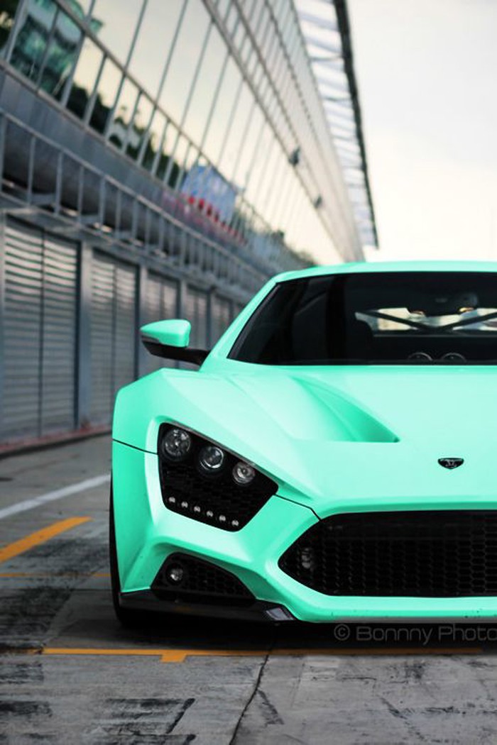Zenvo ST1.