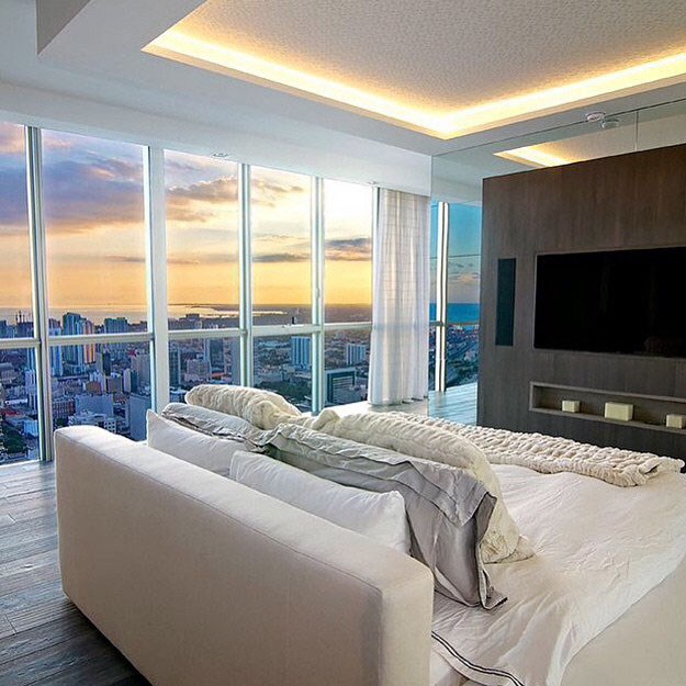 Who wouldn't wanna wake up like this?